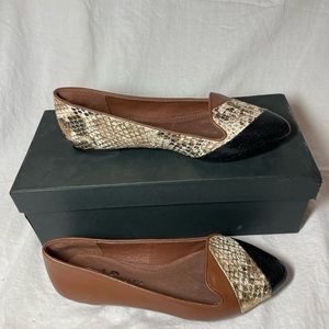 Size 5 Snake Print Yosi Flats